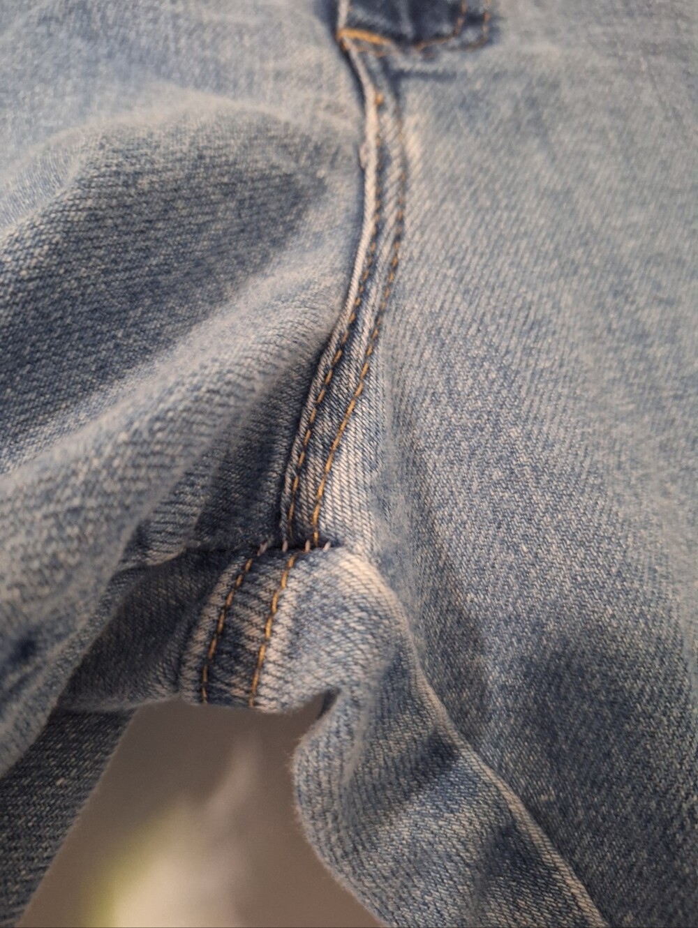 Wrangler Men's Medium Wash Denim Jeans 5 pocket Size 48x28 - Picture 8 of 9